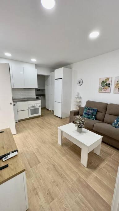 La Línea de la Concepción Rockside Residences Suites La Linea N3 מראה חיצוני תמונה